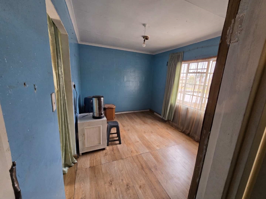 2 Bedroom Property for Sale in Elsies River Western Cape